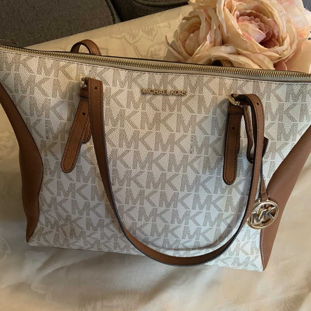 Michael kors bag